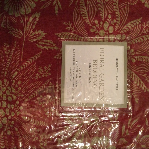 Duvet Cover 2 shams. King duvet with 1 king and 1 standard size sham. RH - Picture 7 of 7